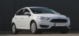 Carforyou Kraków tanio  wynajmie samochód Ford Focus sedan